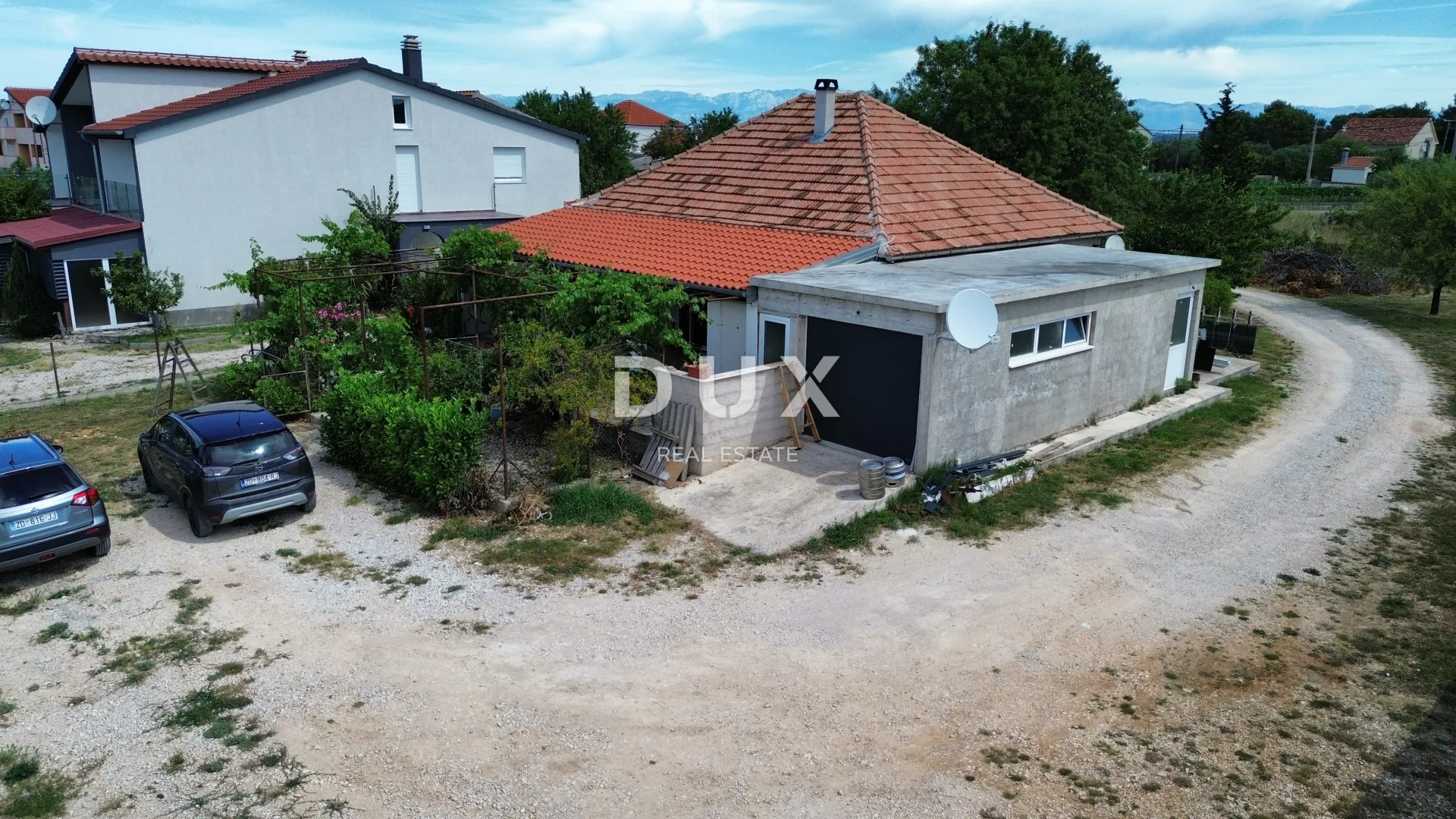 zadar, debeljak - prizemnica s velikom okućnicom! - slika 13