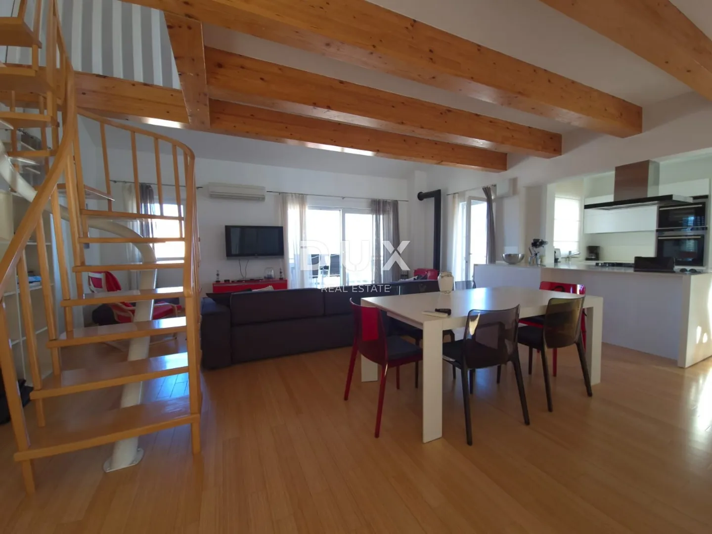 otok otok murter, murter - prilika! ekskluzivan četverosoban penthouse - slika 2