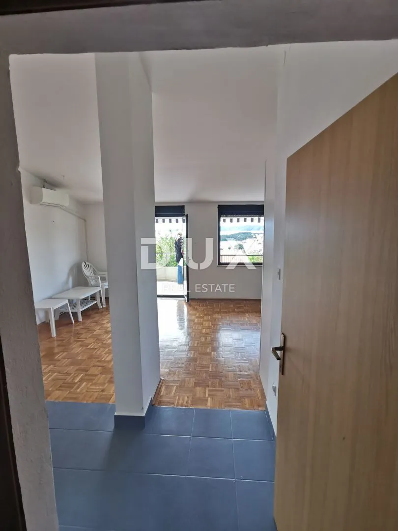 otok krk, grad krk - apartman s pogledom na more - slika 12