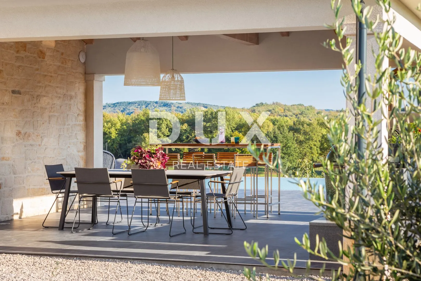 istra, motovun - luksuzna vila s pogledom na prirodu! - slika 36