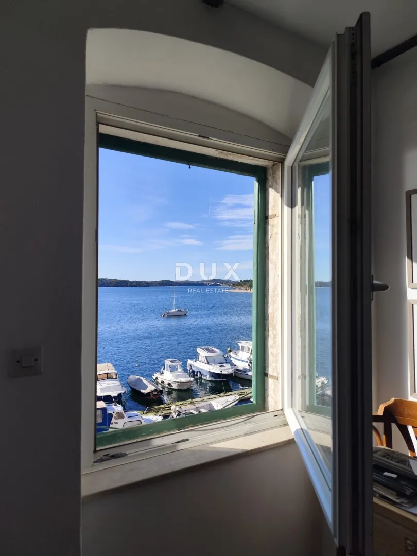 šibenik, riva - autentičan stan u kamenoj kući s pogledom na more - slika 3