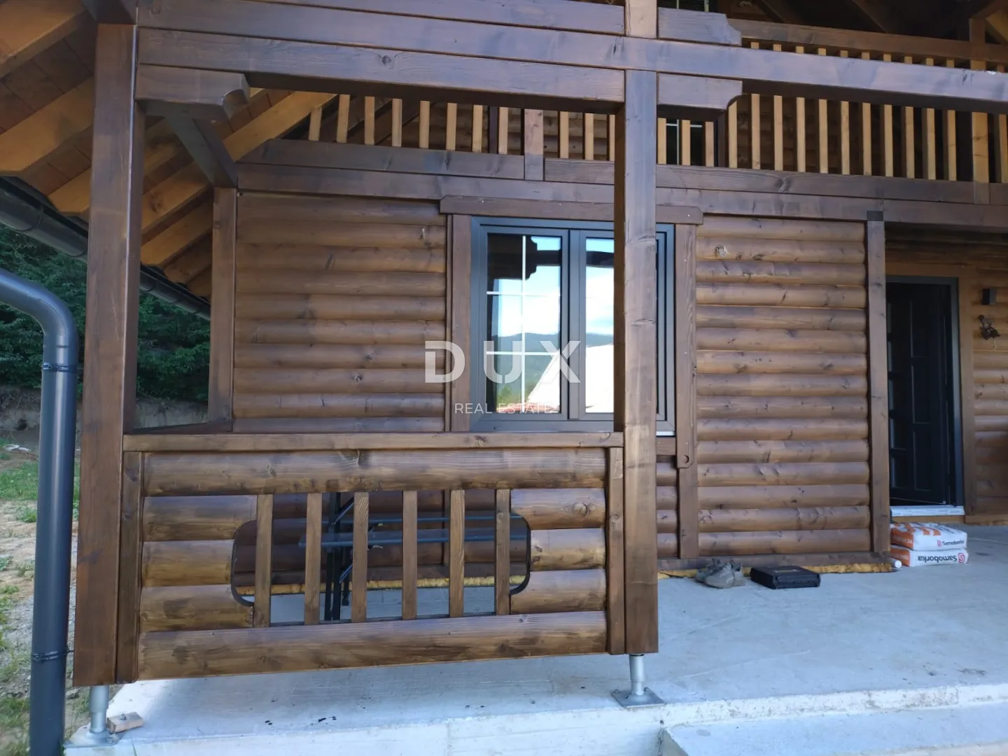 gorski kotar, lič, drvene kuće, tri sobe, 84m2+25m2 - slika 2