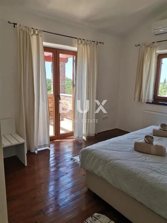 istra, svetvinčenat - kamena vila s pogledom na more - slika 14