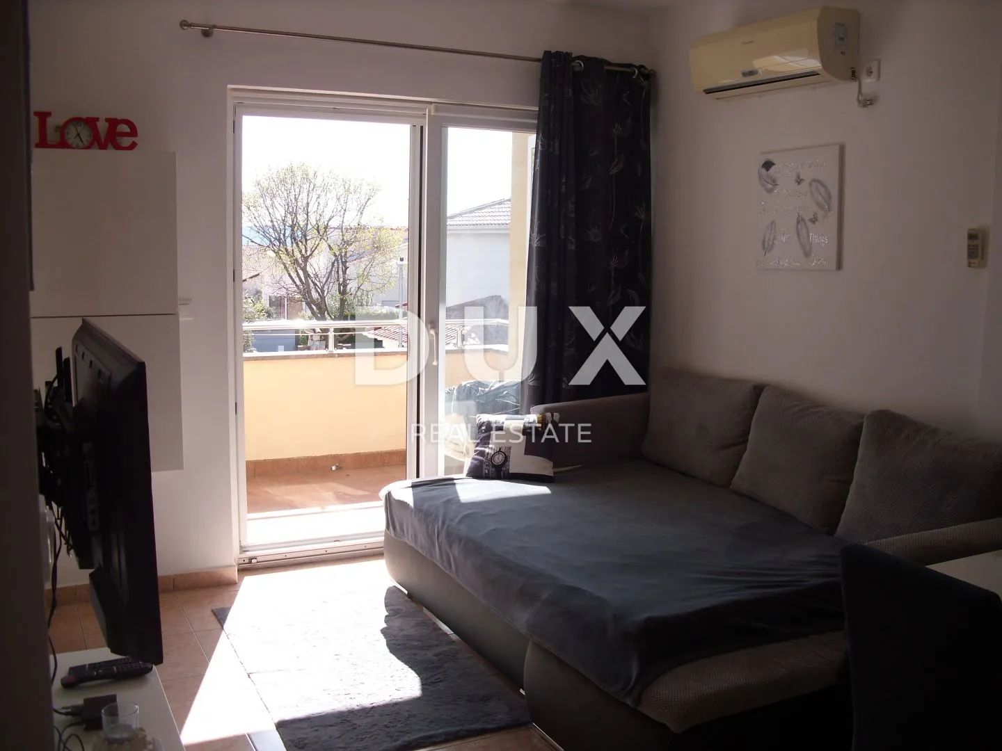 otok krk, grad krk - apartman 2s+db sa okućnicom 53 m2 - slika 7