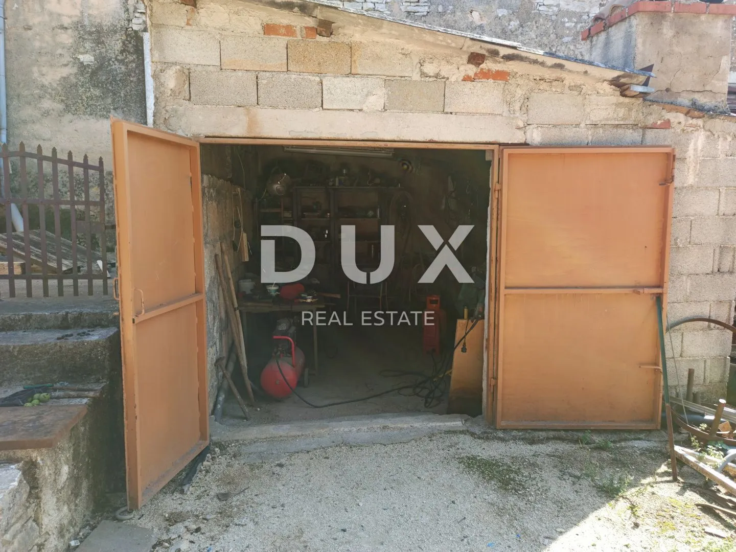 istra, matohanci - istarska kuća za renovaciju s velikim dvorištem - slika 18
