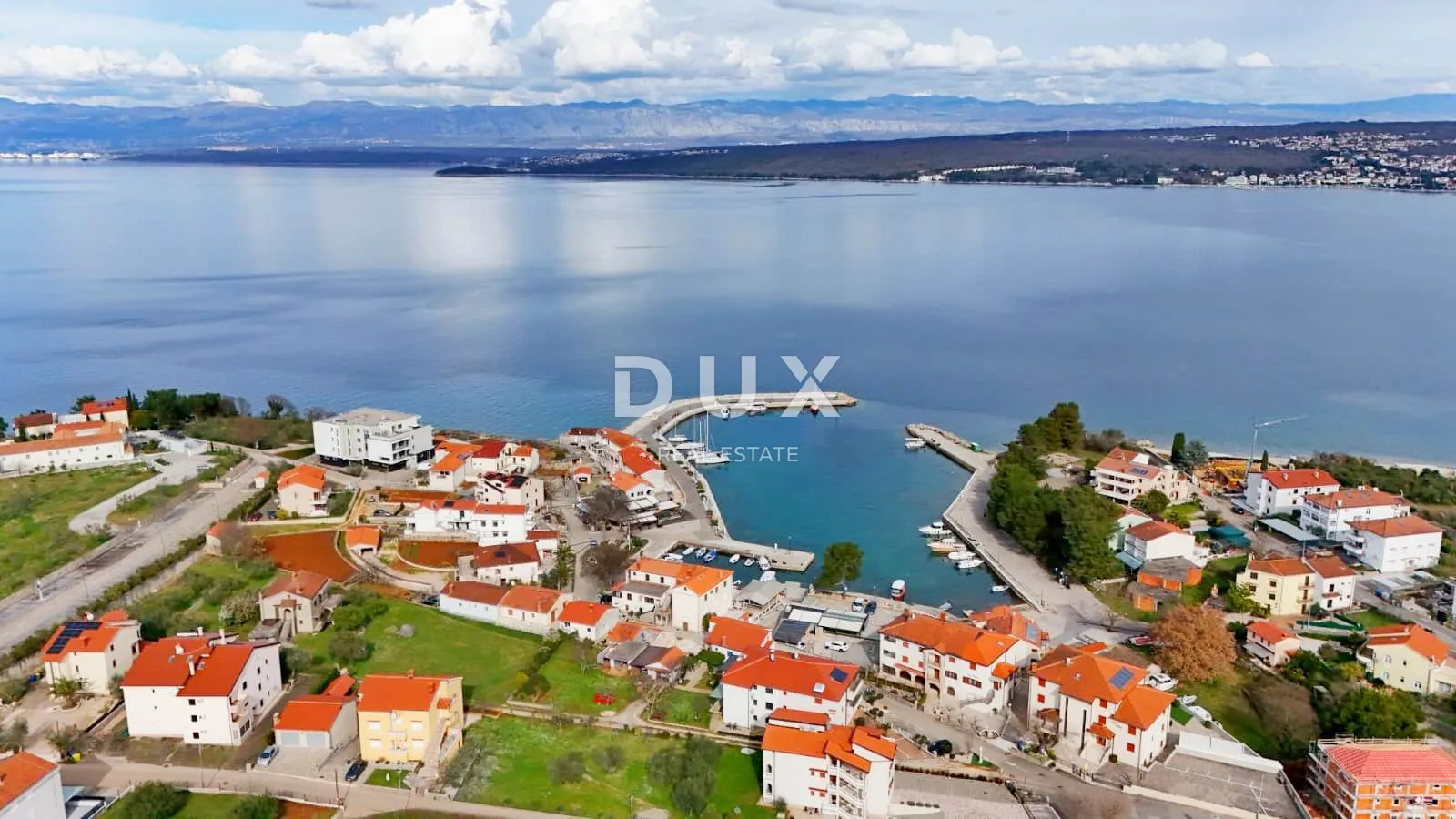 otok krk, malinska - kuća prvi red do mora - slika 19