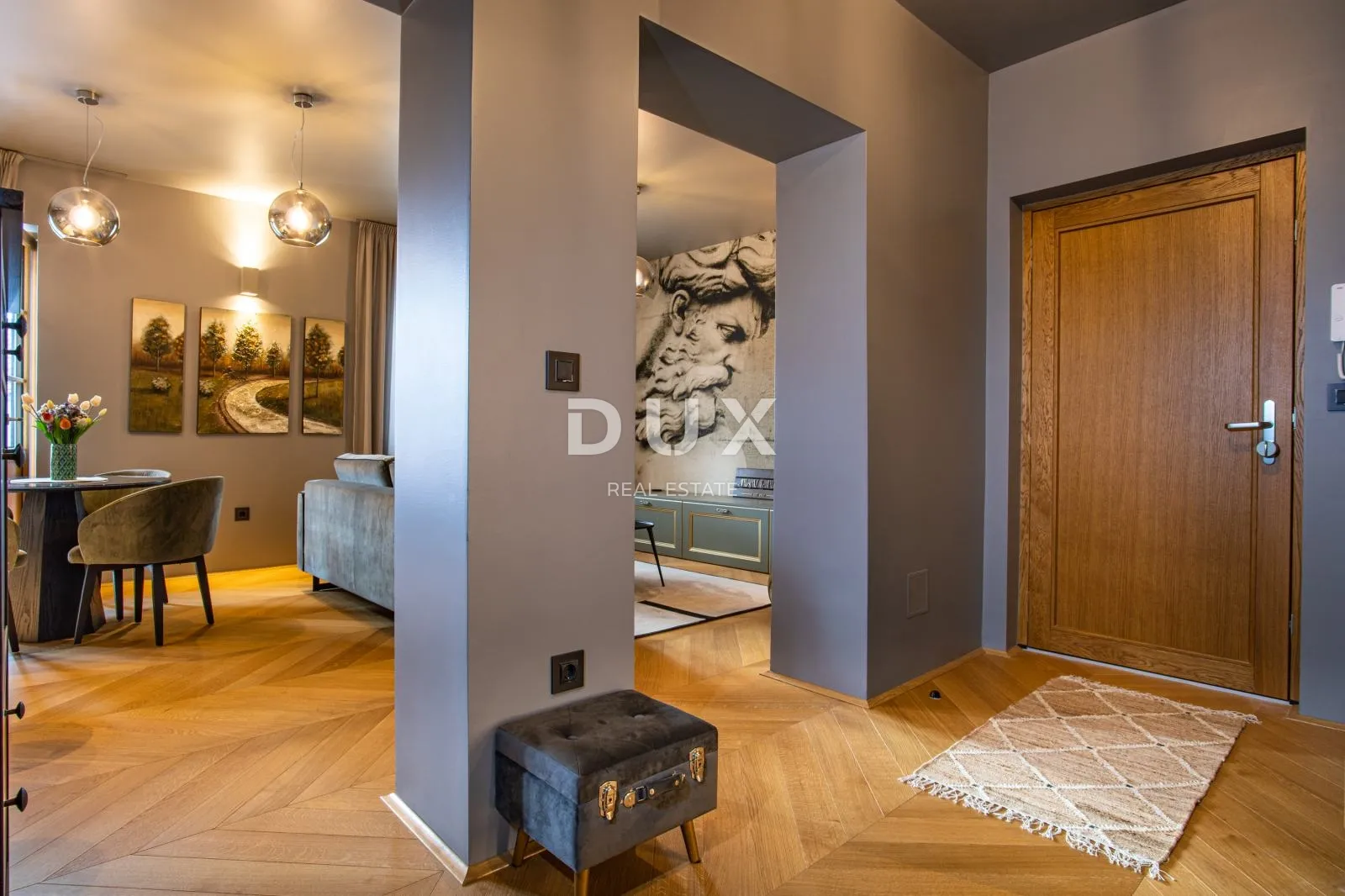 rijeka, stari grad – profinjena elegancija u samom srcu grada - slika 7