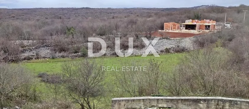 OTOK KRK, GARICA - građevinsko zemljište 3.058 m2 za stambenu zgradu / stanove / apartmane / obiteljsku kuću / villu s bazenom!!! PRILIKA!!! - Garica, Vrbnik