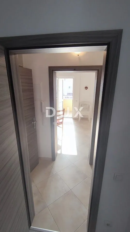 otok krk, baška - dvojna kuća sa dva apartmana - slika 49