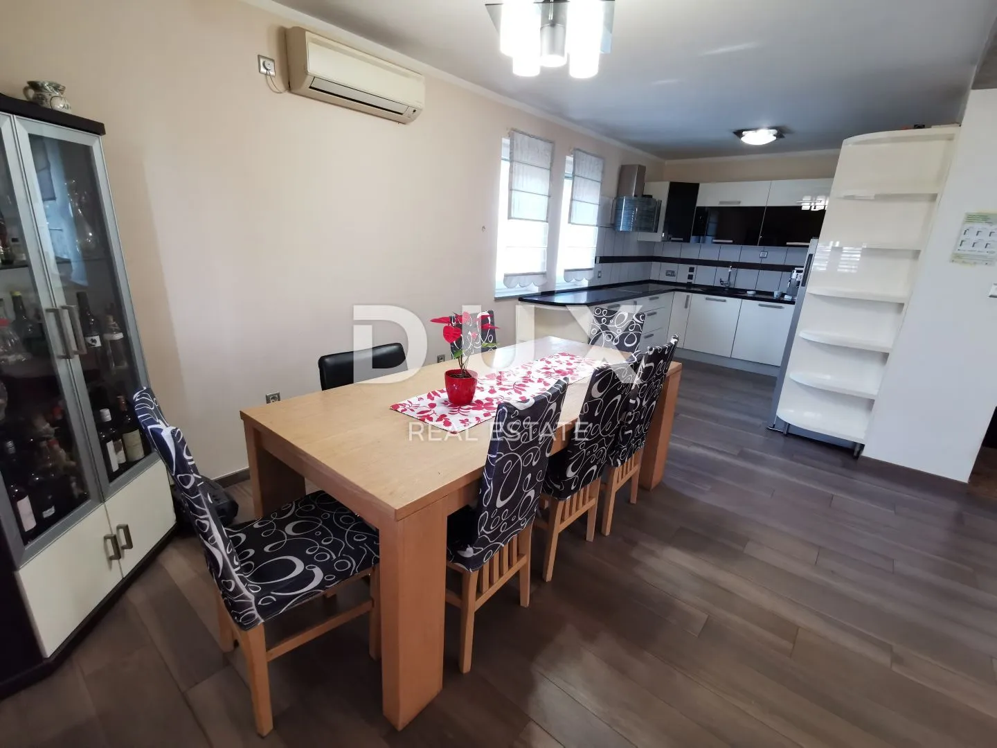 kraljevica - obiteljska kuća + građevinski teren (781 m2) - slika 12