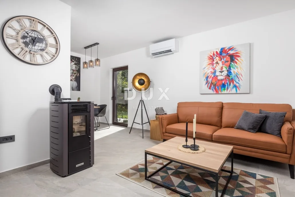 opatija, lovran, 72 m2, balkon, terasa, renoviran, namješten - slika 2