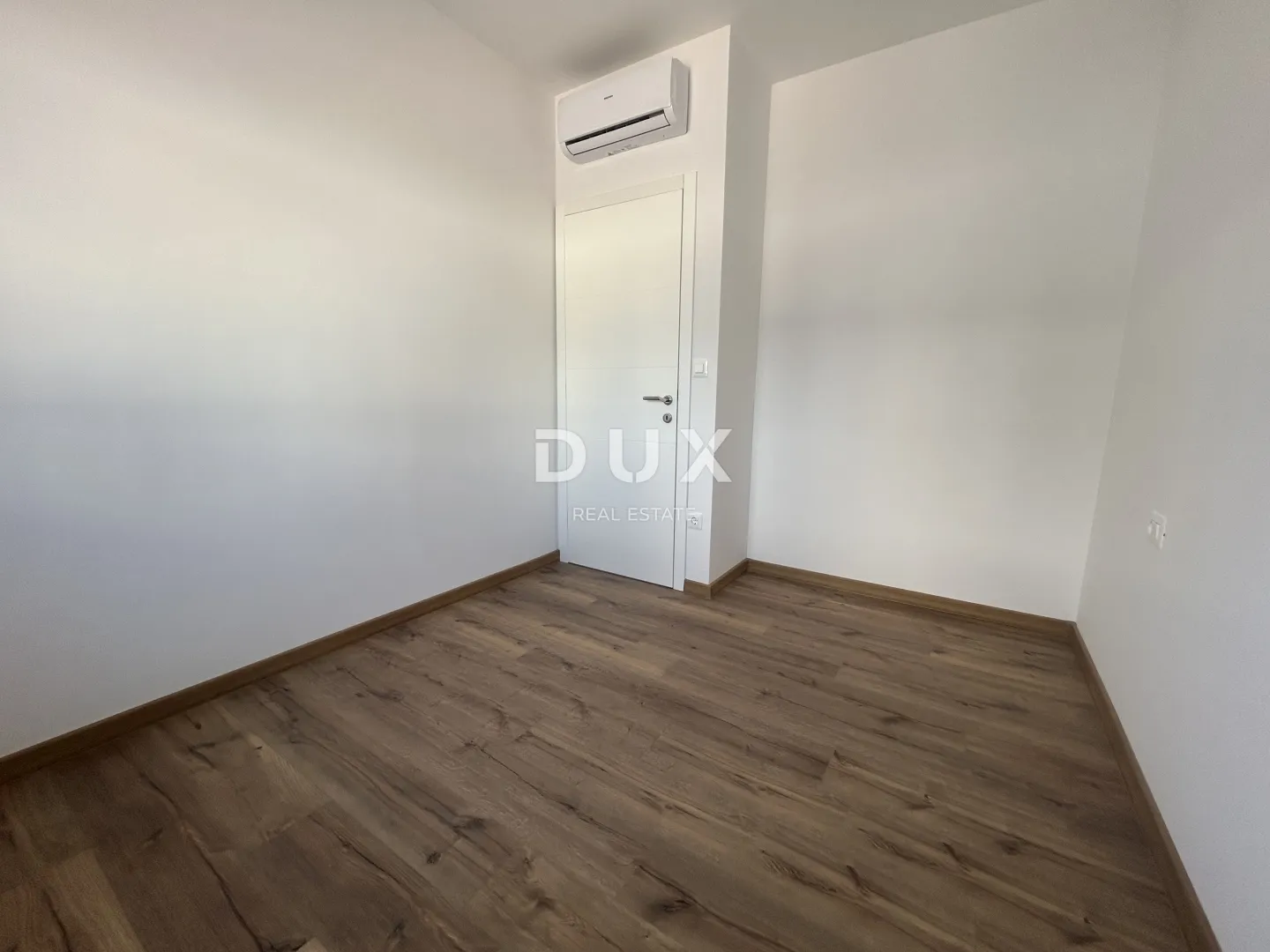 šibenik, vodice – duplex s bazenom i trajnim, otvorenim pogledom - slika 30