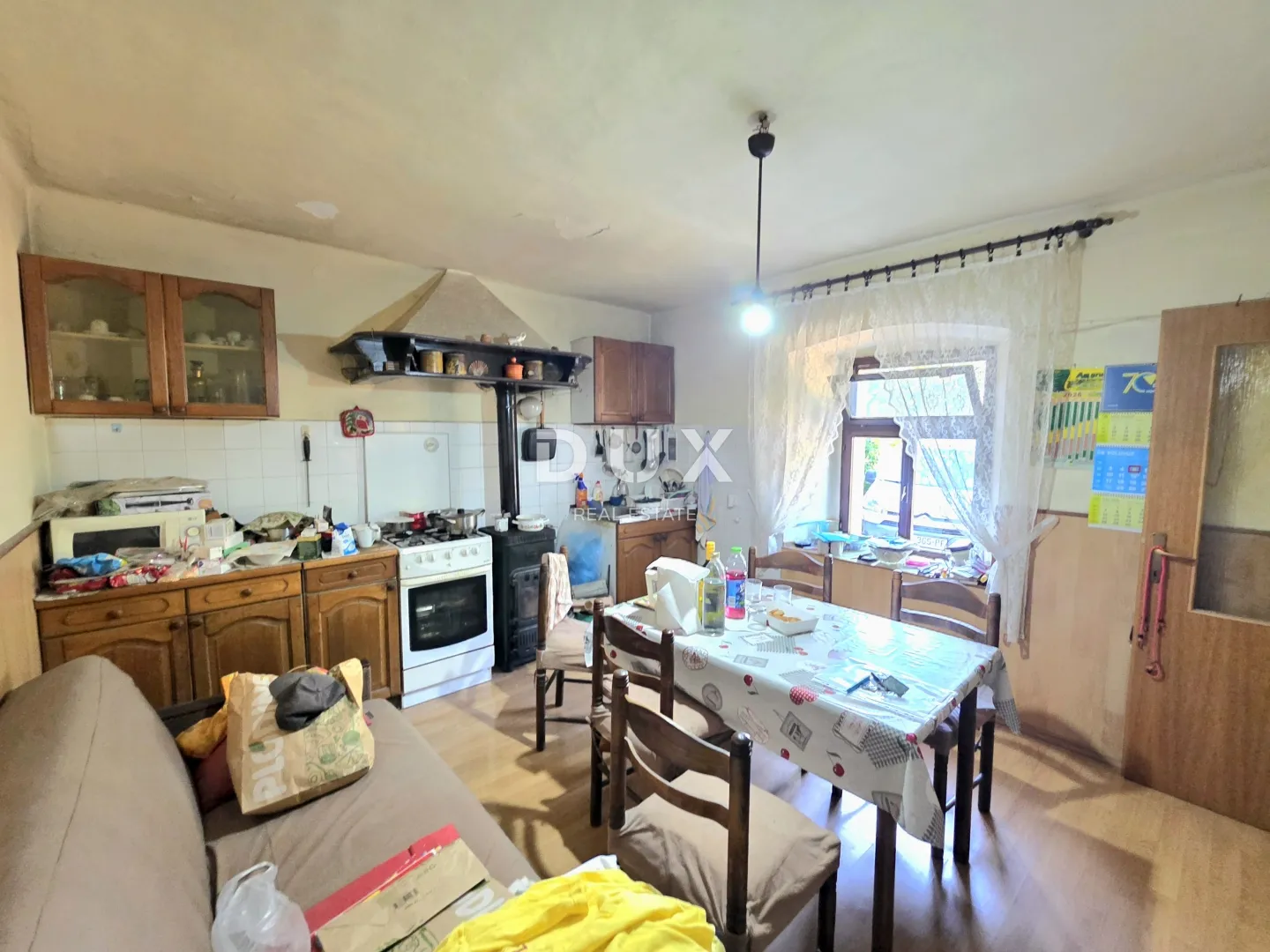 istra, buzet, kuća, 160 m2, stancija s 26724 m2 zemljišta - slika 7