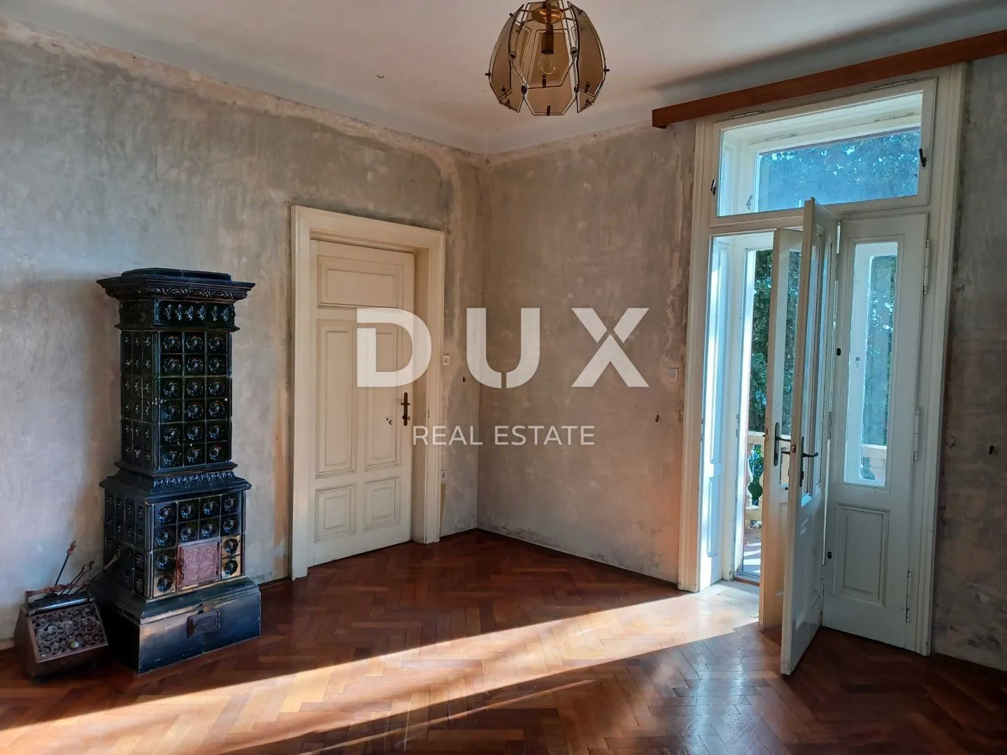 opatija, centar, vila, 484 m2, dva stana, 2. red do mora - slika 85