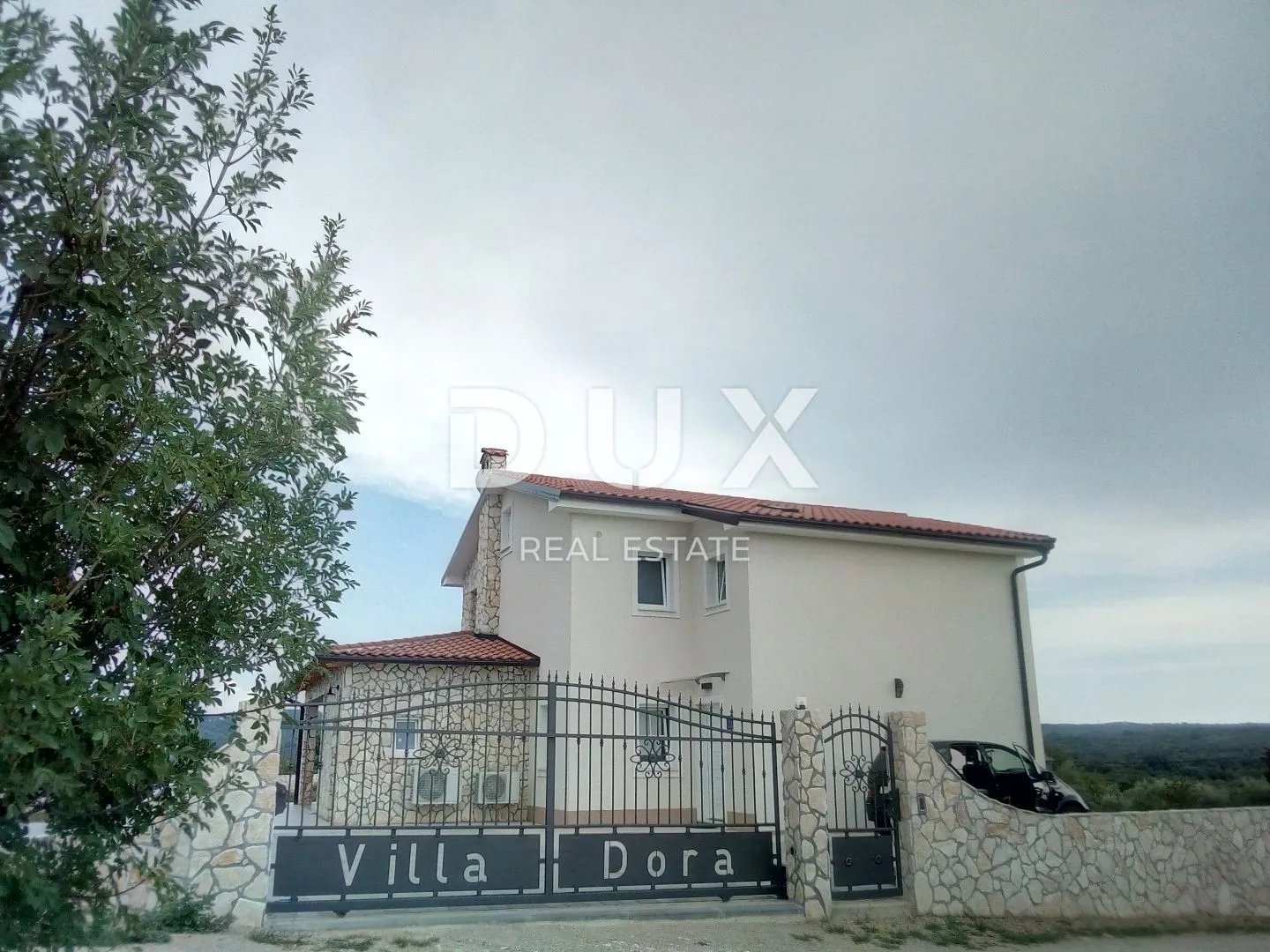 otok krk - luksuzna vila s panoramskim pogledom na more - slika 8
