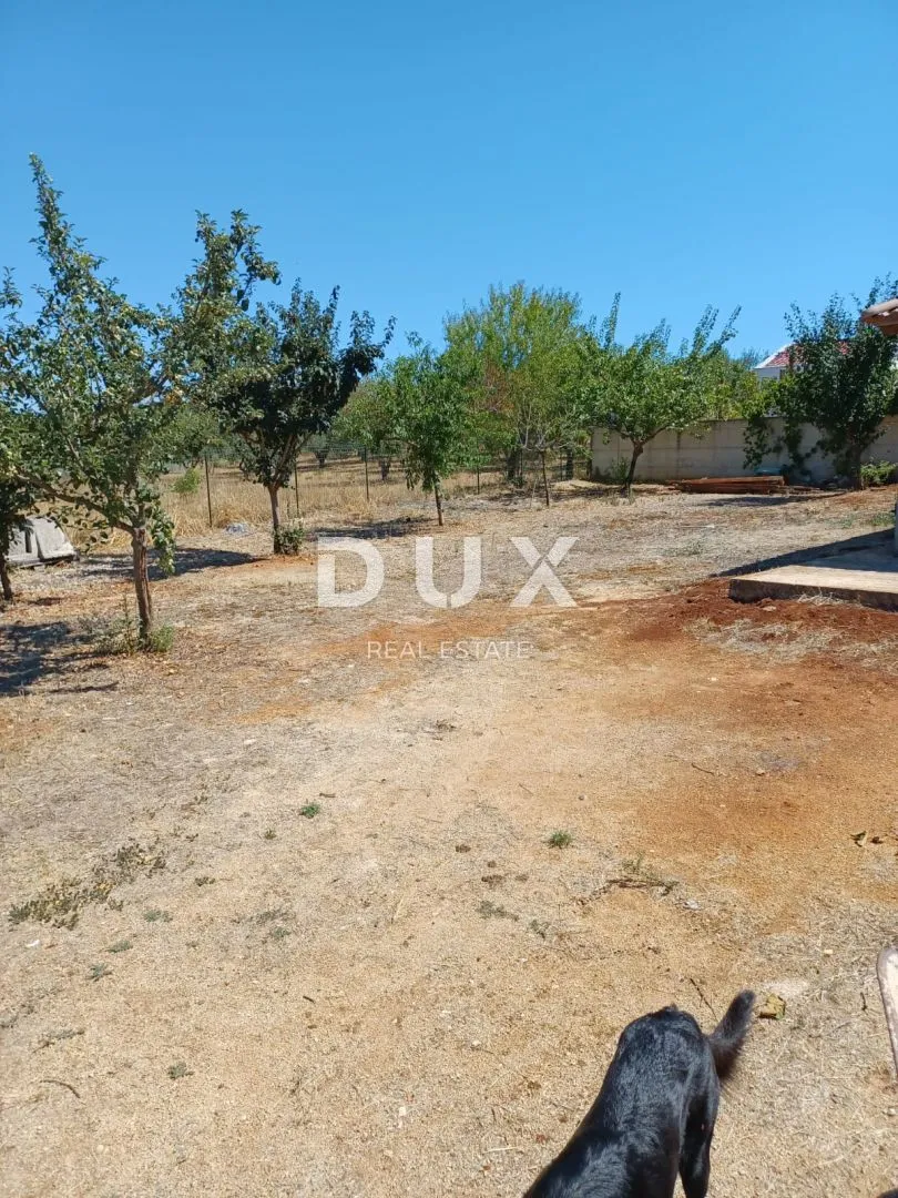 istra, pula - kuća s velikom okućnicom - slika 4