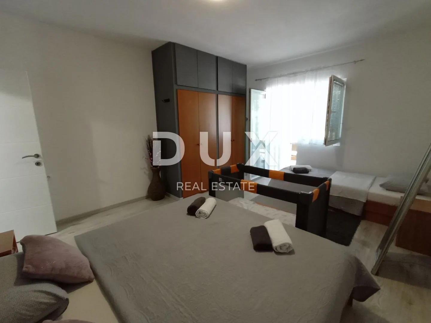 zadar, debeljak - prekrasna vila s bazenom - slika 21