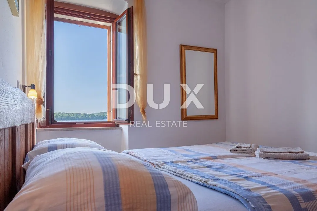 istra, rovinj - 1ss+db stan smješten prvi red do mora s privatnom plažom - slika 8