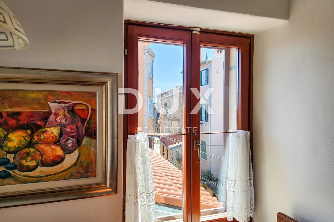 istra, rovinj - luksuzan i uređen stan, prvi red do mora - slika 24