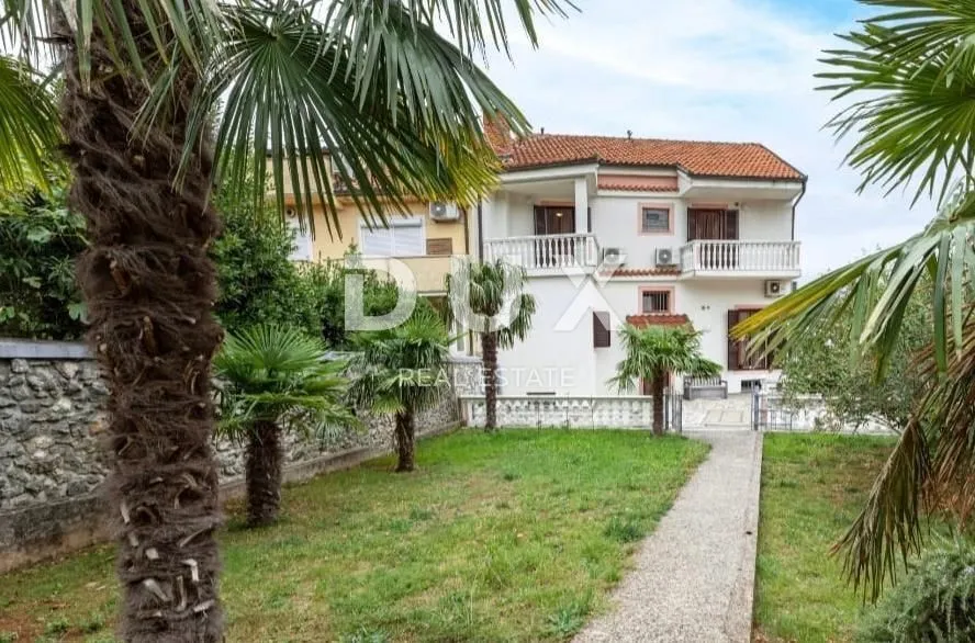 crikvenica - lijepa kuća u centru crikvenice s dva poslovna prostora - slika 64