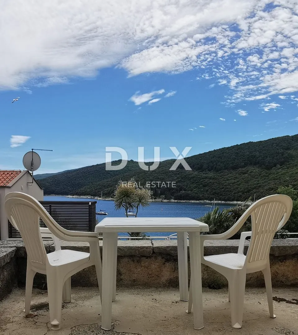 istra, rabac - dva apartmana, prvi red do mora - slika 21