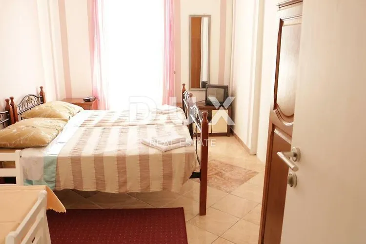istra, pula - apartmanska kuća u strogome centru s bazenom i okućnicom - slika 33