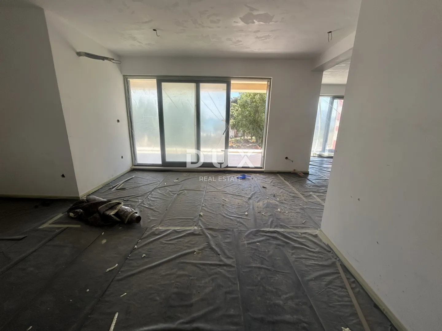 vodice – 3ss+db stan s terasom i pogledom na more, 70 m od mora i plaže - slika 13