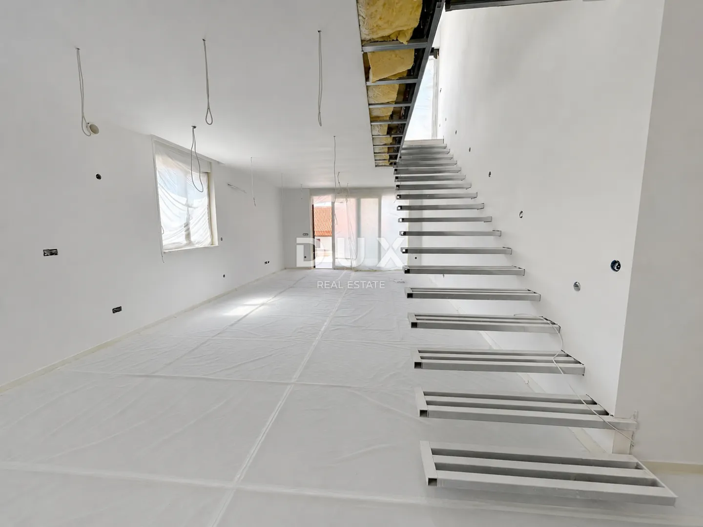 vodice, srima – penthouse s krovnom terasom, pogledom na more i liftom - slika 11