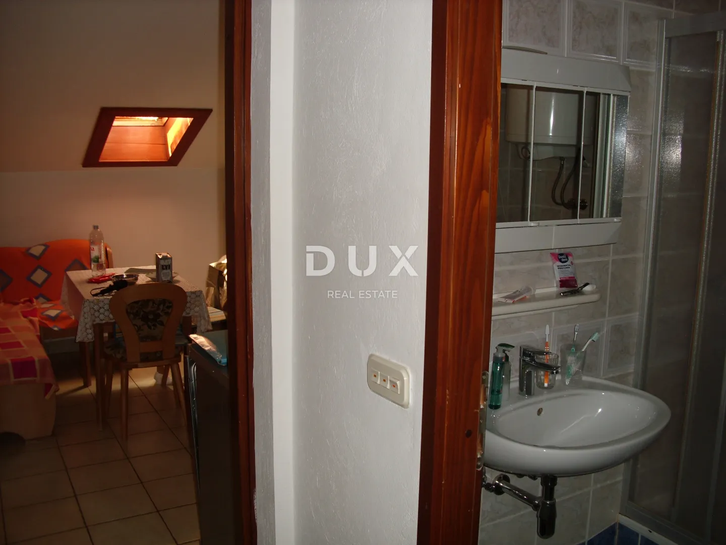 otok krk, omišalj - apartman 2s+db od 50 m2 - slika 2