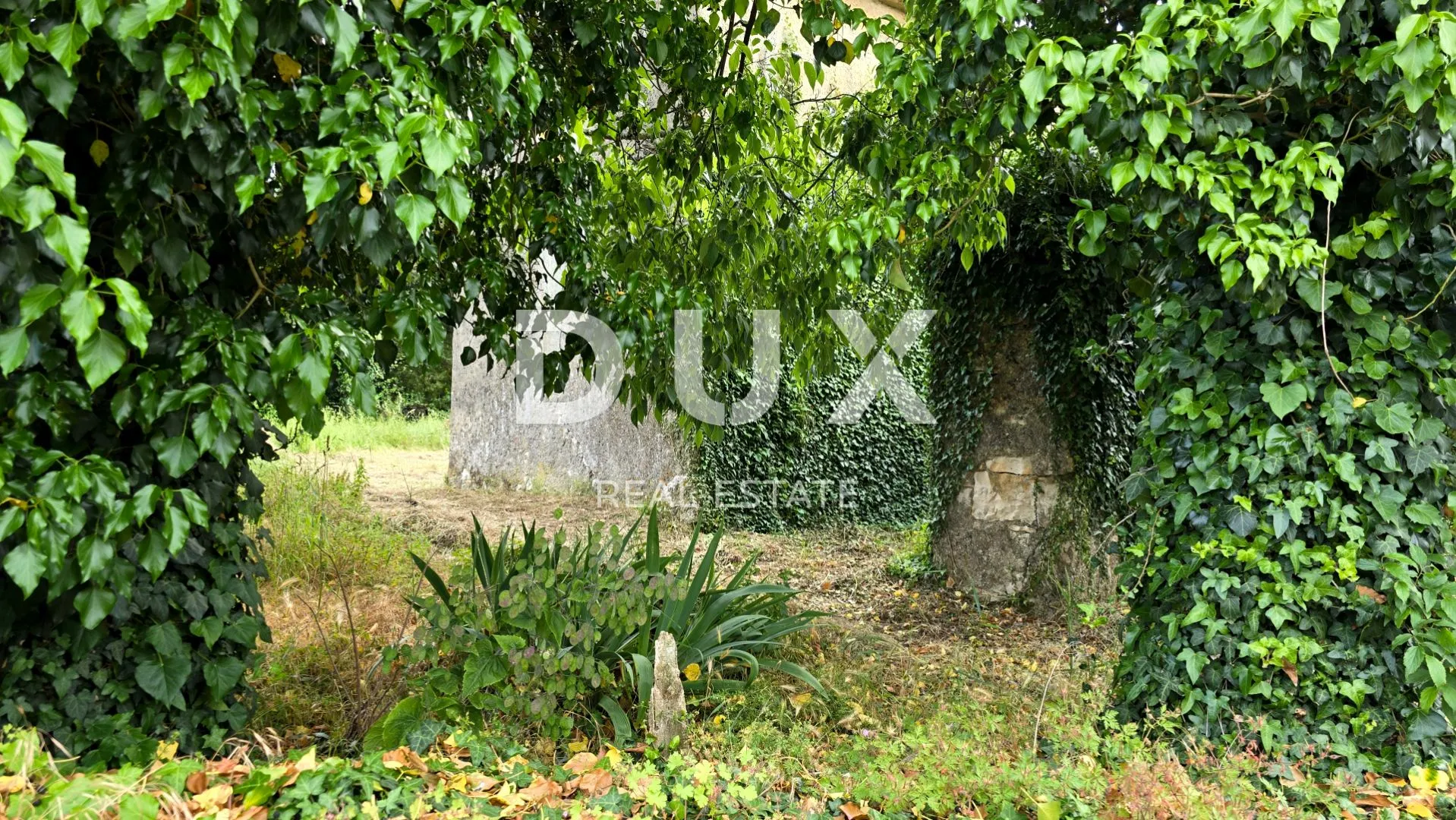 istra, labin - samostojeća kamena kuća - slika 23