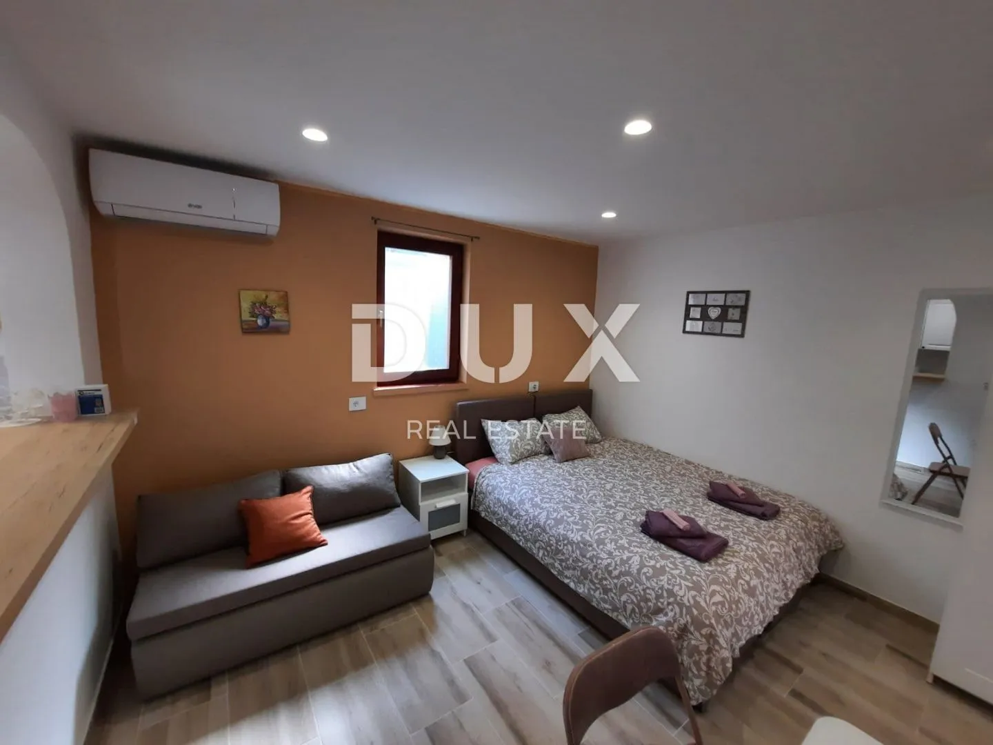 istra, pula - simpatična kuća s 3 apartmana u predivnom i mirnom naselju - slika 2