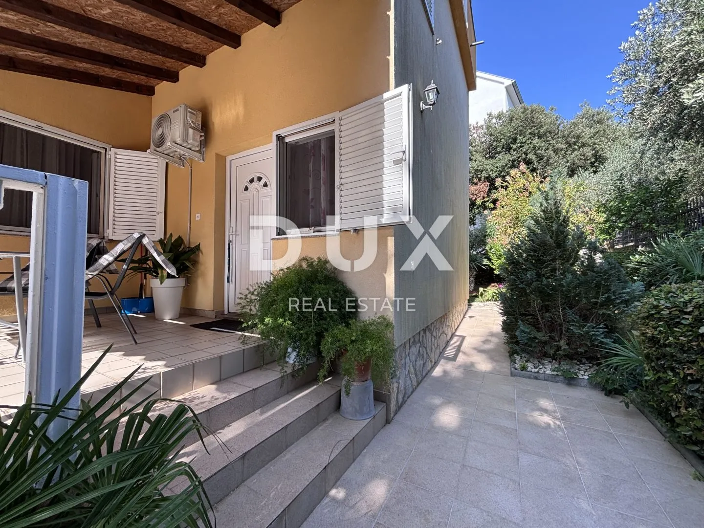 zadar, zaton - apartmanska vila pokraj mora - slika 12