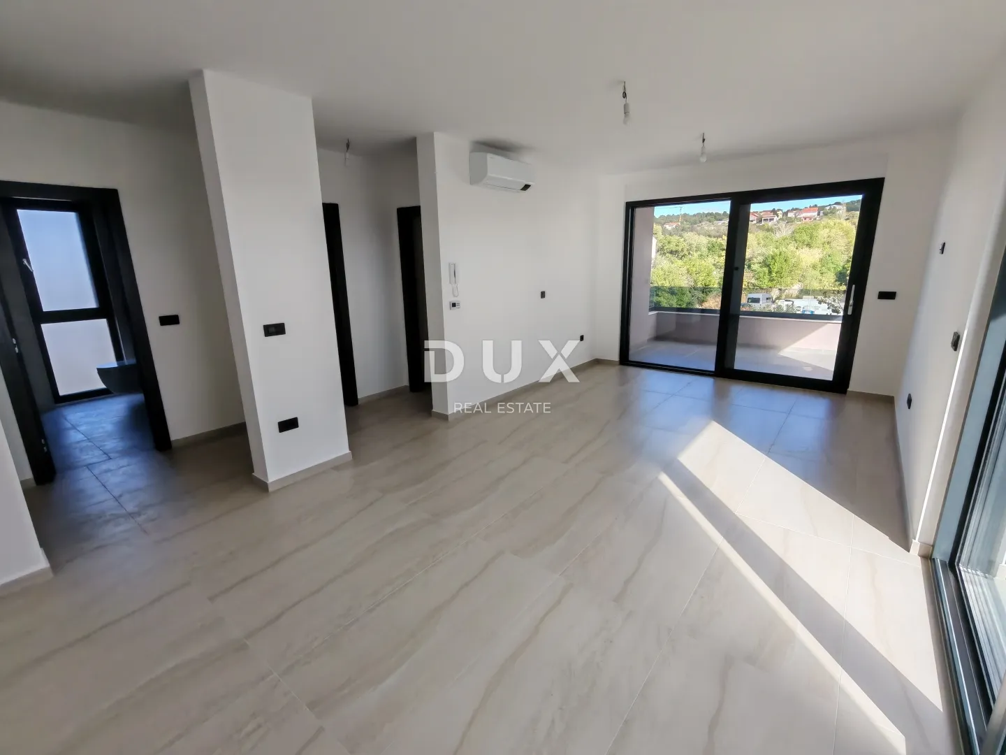 zadar, diklo - vrhunski penthouse s pogledom na more samo 50 metara od plaže! s7 - slika 18