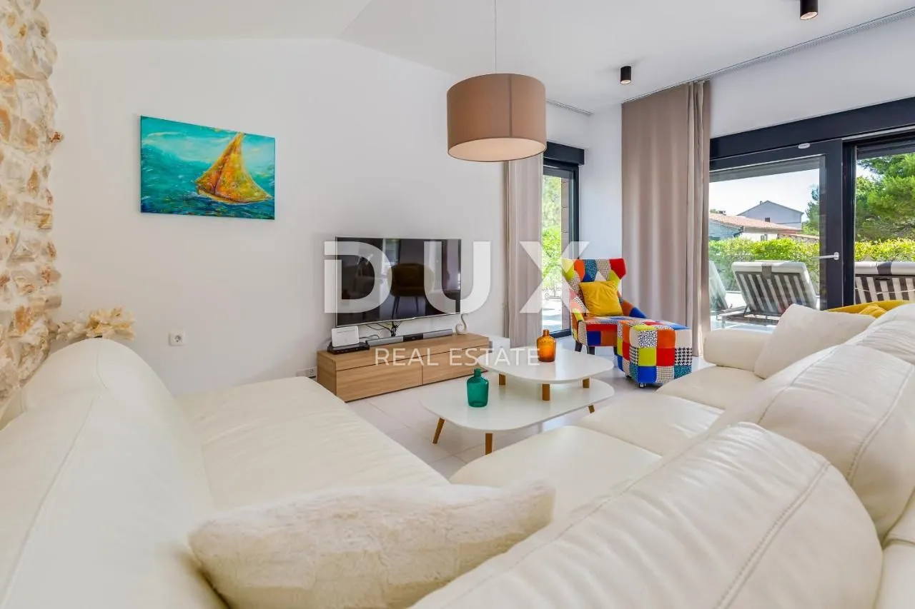 zadar, pridraga - luksuzna vila s bazenom u blizini mora - slika 5