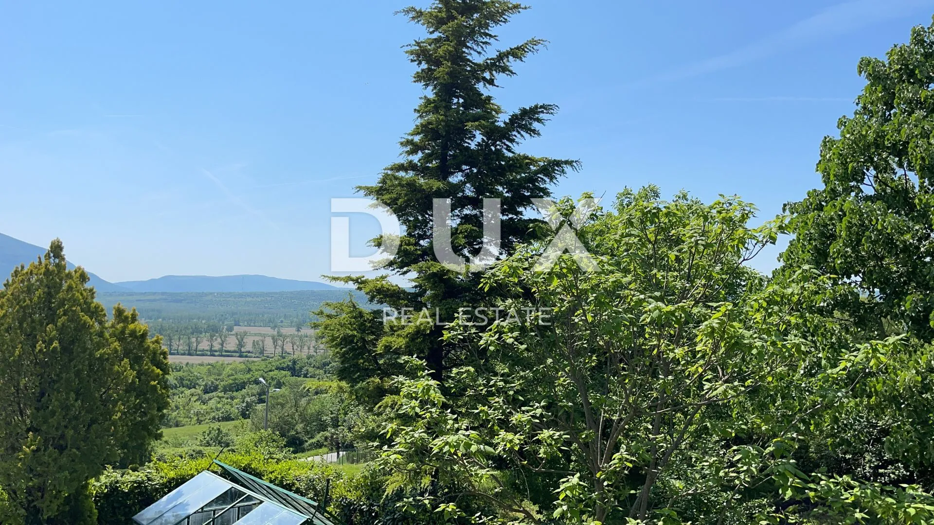 čepić-kuća sa 2 stambene jedinice - slika 7