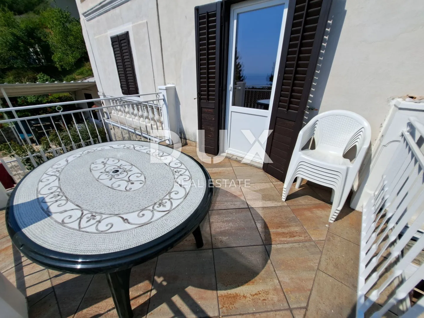 opatija, mošćenička draga - tri stambene jedinice s pogledom na more - slika 14