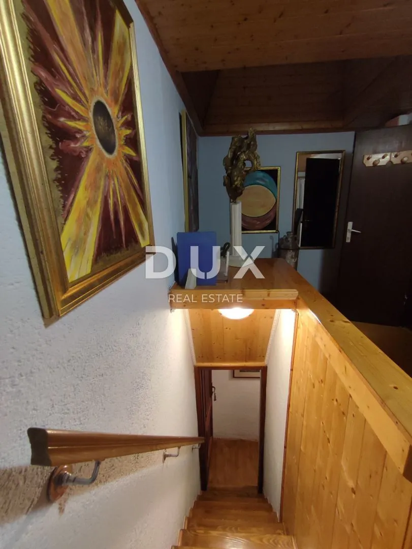 istra, rovinj - renovirana starina u samom centru grada - slika 33