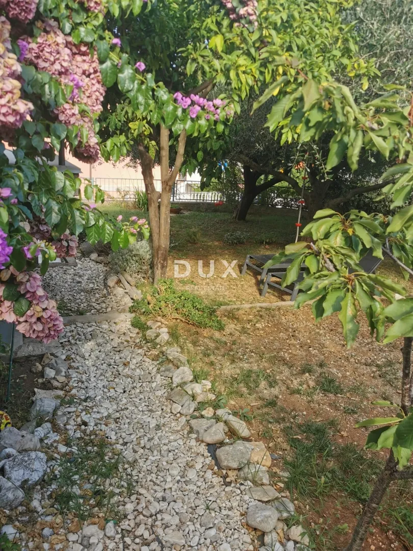 mali lošinj- etaža kuće sa tri stana - slika 17