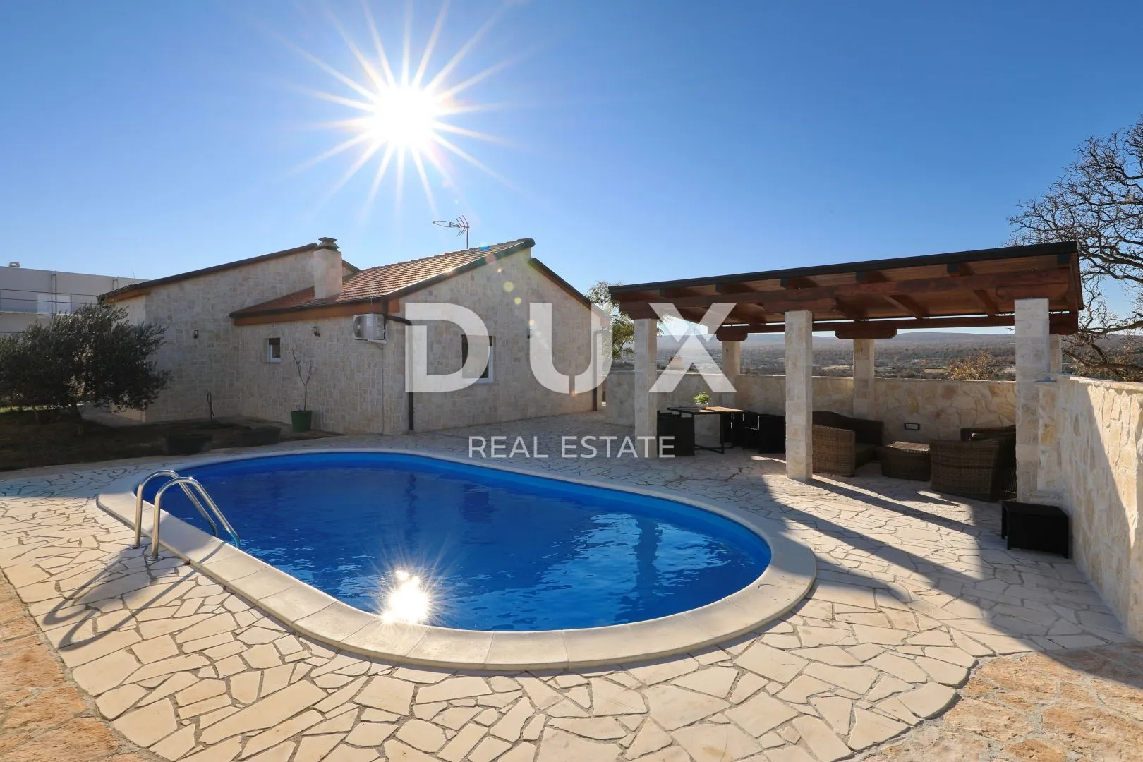 novigrad, pridraga - kamena vila na jedinstvenoj lokaciji - slika 14