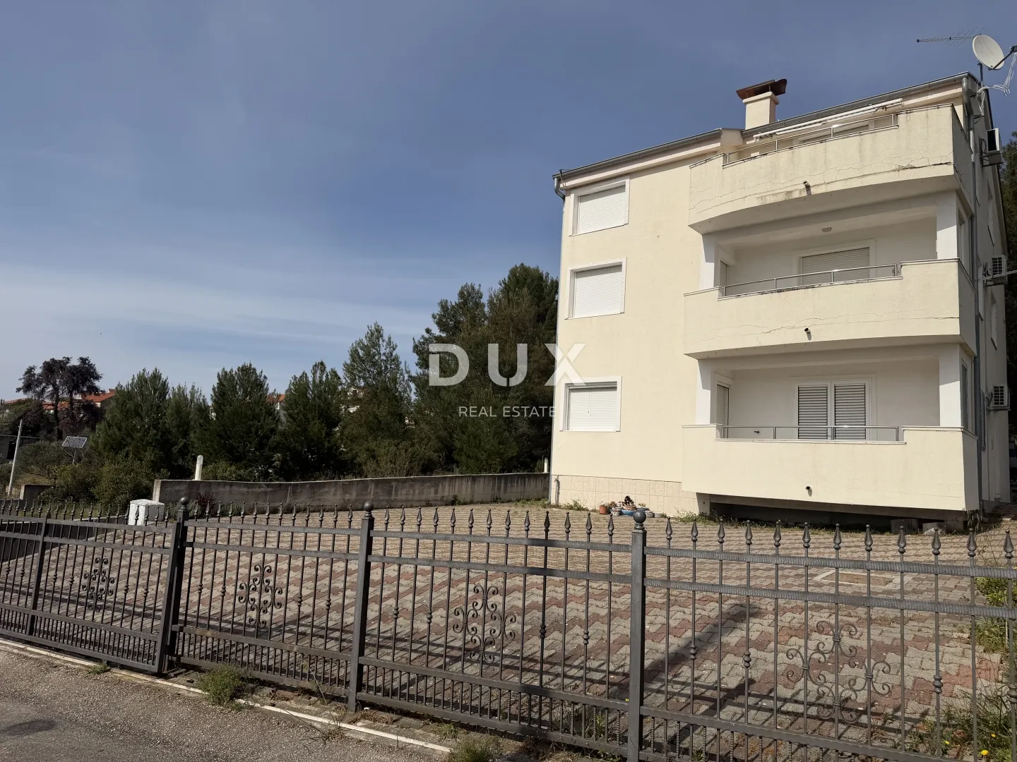 sv. filip i jakov - stan 2s+db s pogledom na more! - slika 3