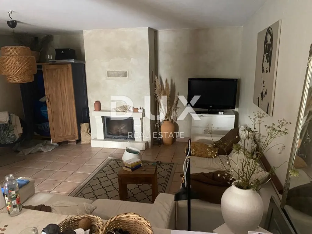 otok krk, njivice - etaža kuće na prvom katu s dva apartmana - slika 11