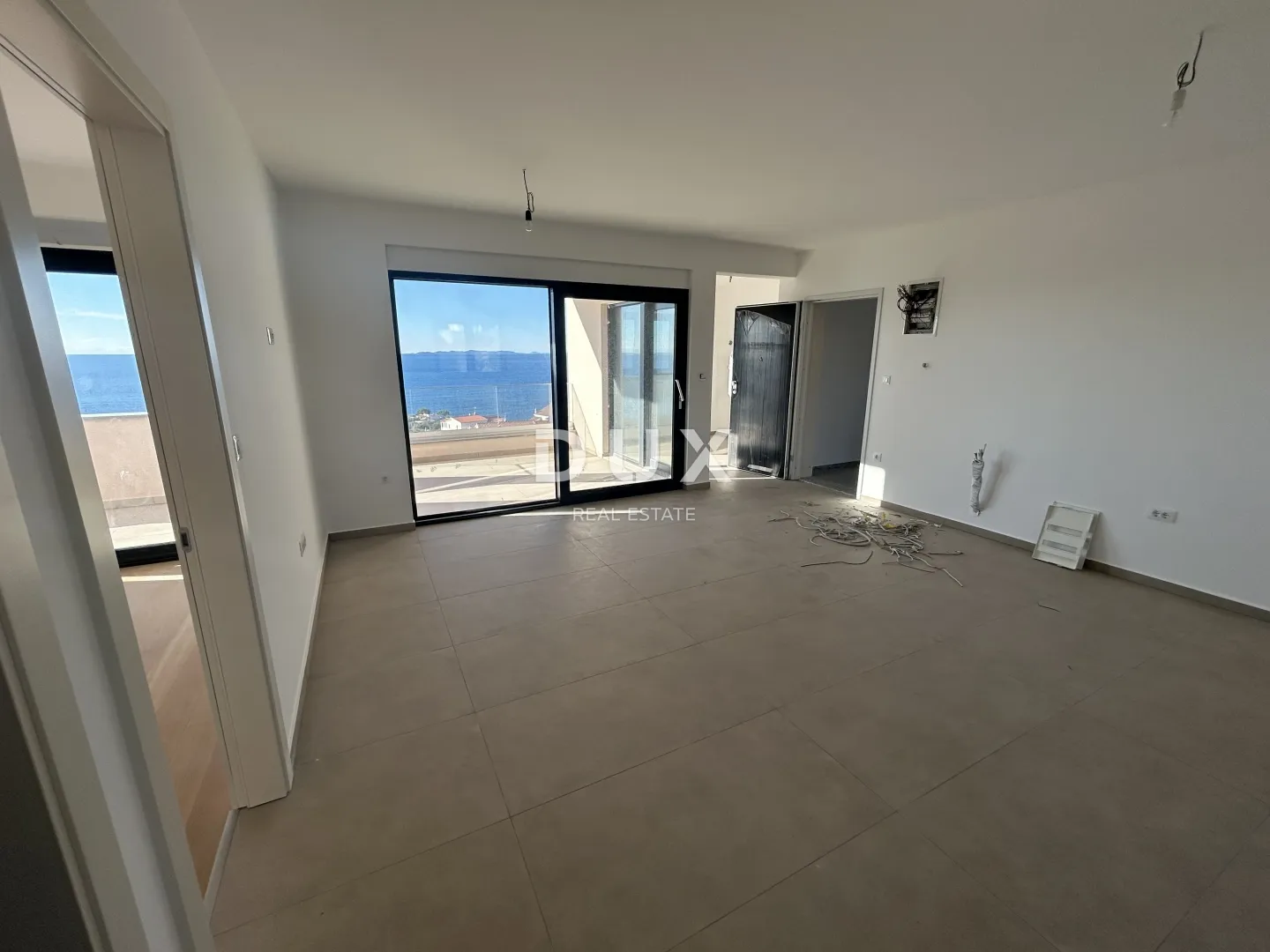 primošten, dolac – penthouse s fenomenalnim pogledom na more! - slika 6
