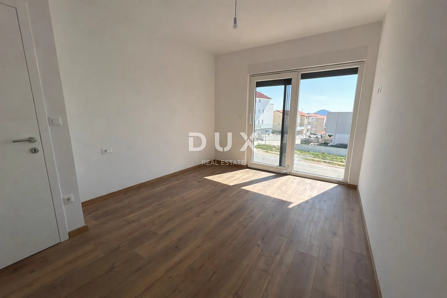 šibenik, vodice – duplex s bazenom i trajnim, otvorenim pogledom - slika 25