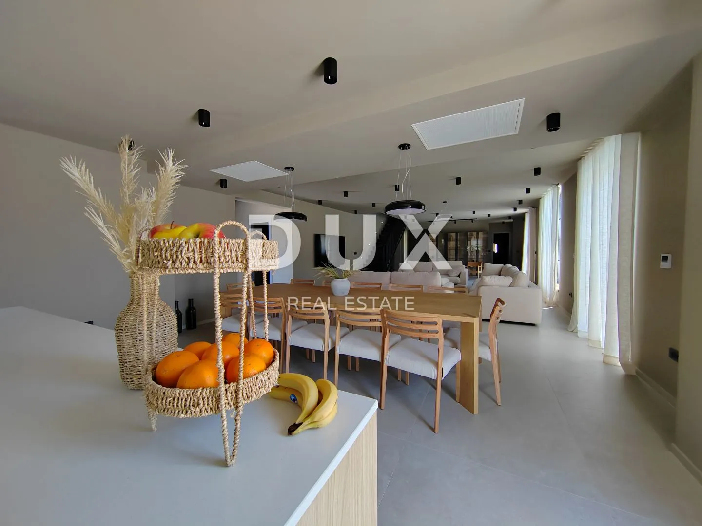 istra, poreč - ekskluzivna vila s bazenom - slika 18