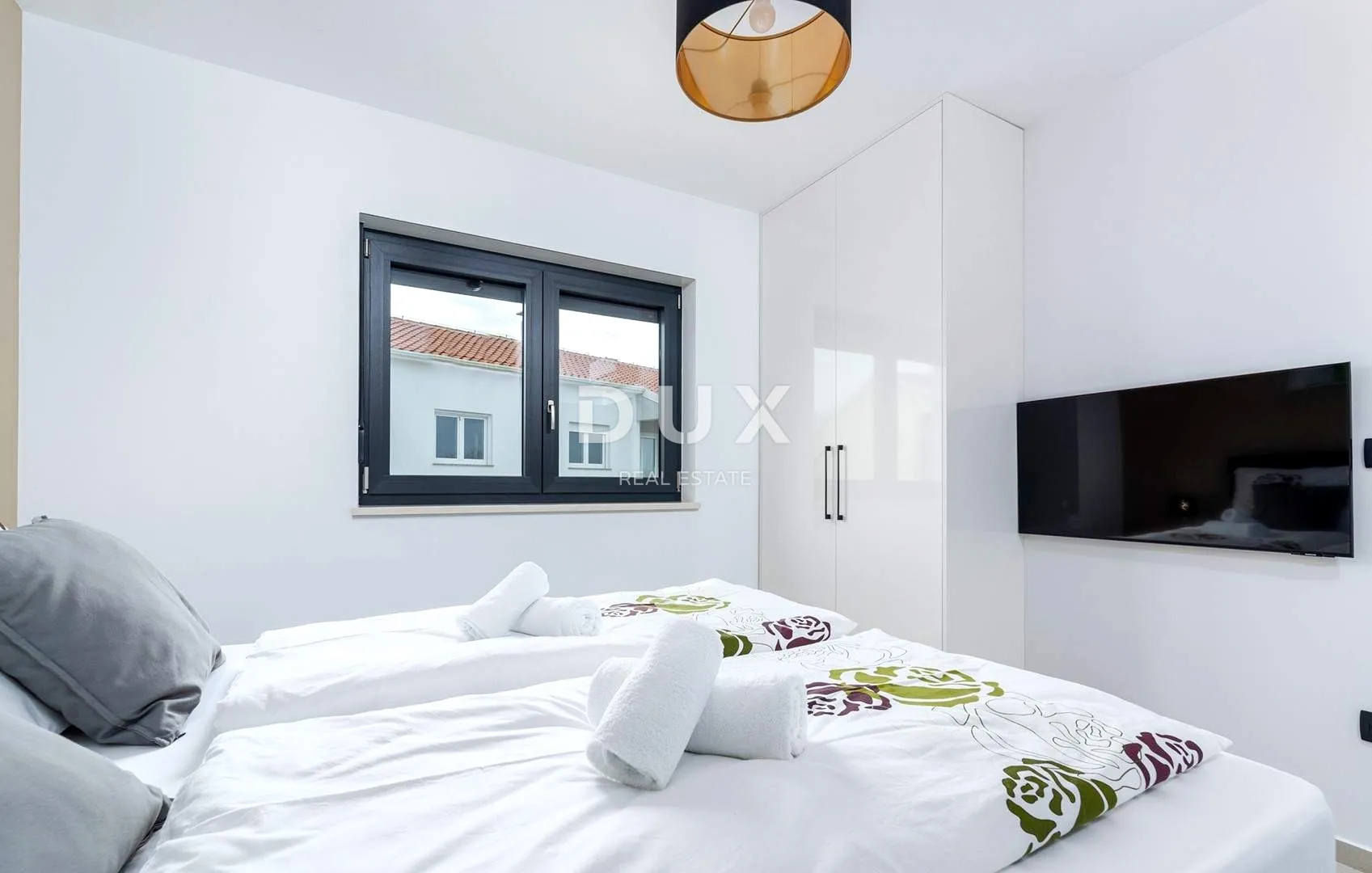 istra, poreč - moderna kuća s bazenom - slika 21
