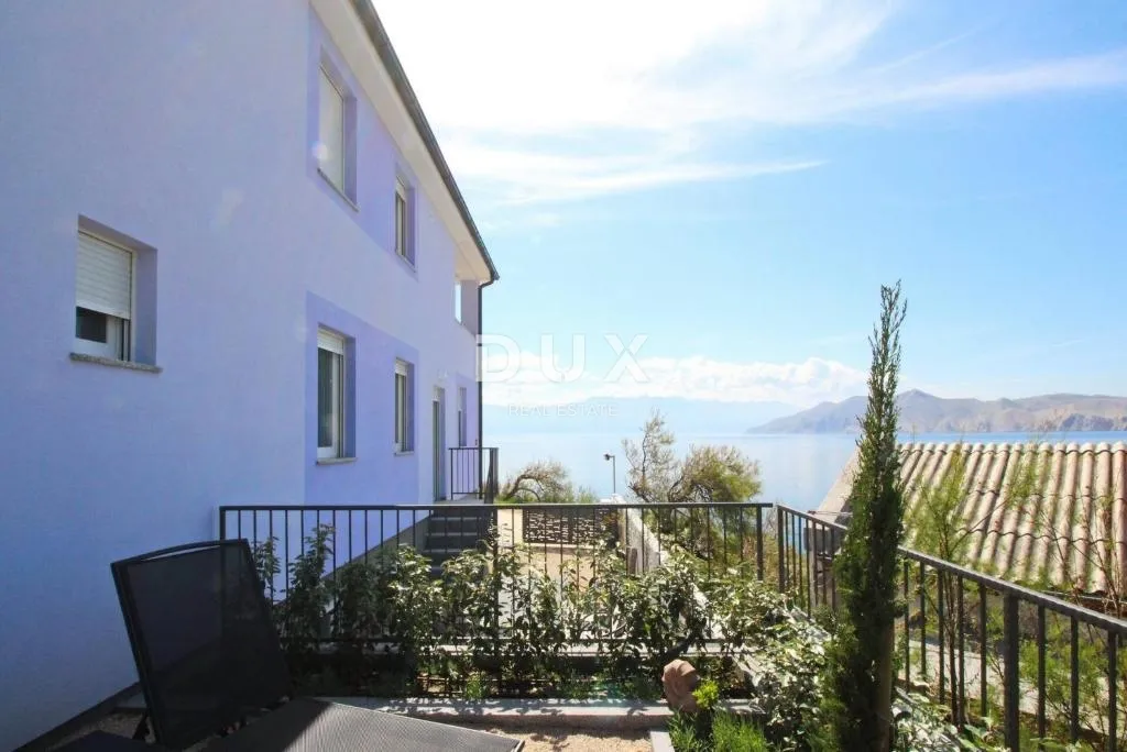 otok krk, baška - dva apartmana prvi red do mora - slika 12