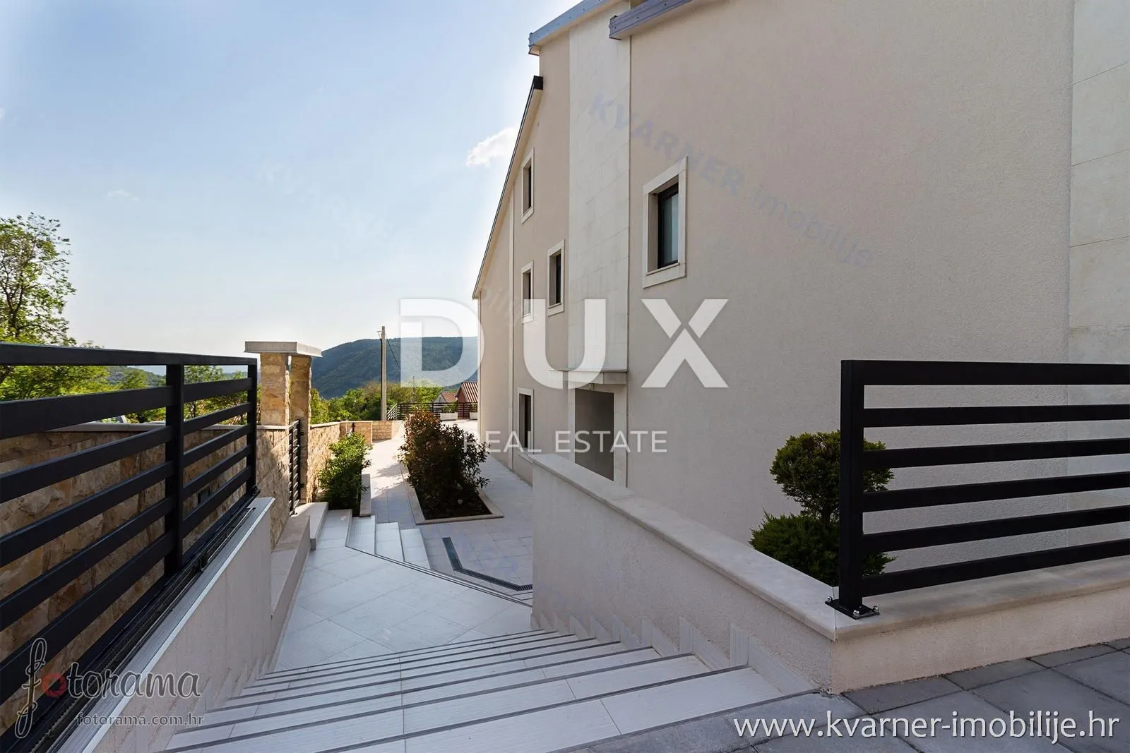 crikvenica - vila na izuzetnoj lokaciji - slika 9