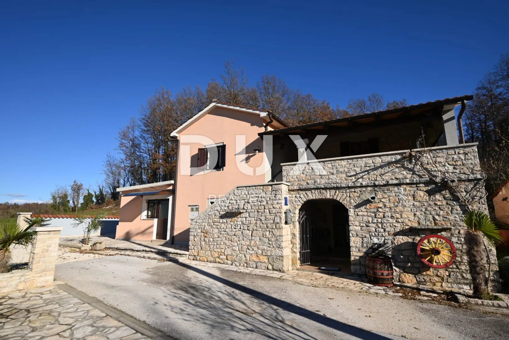 istra, pazin - kamena kuća s konobom u prirodi! - slika 1