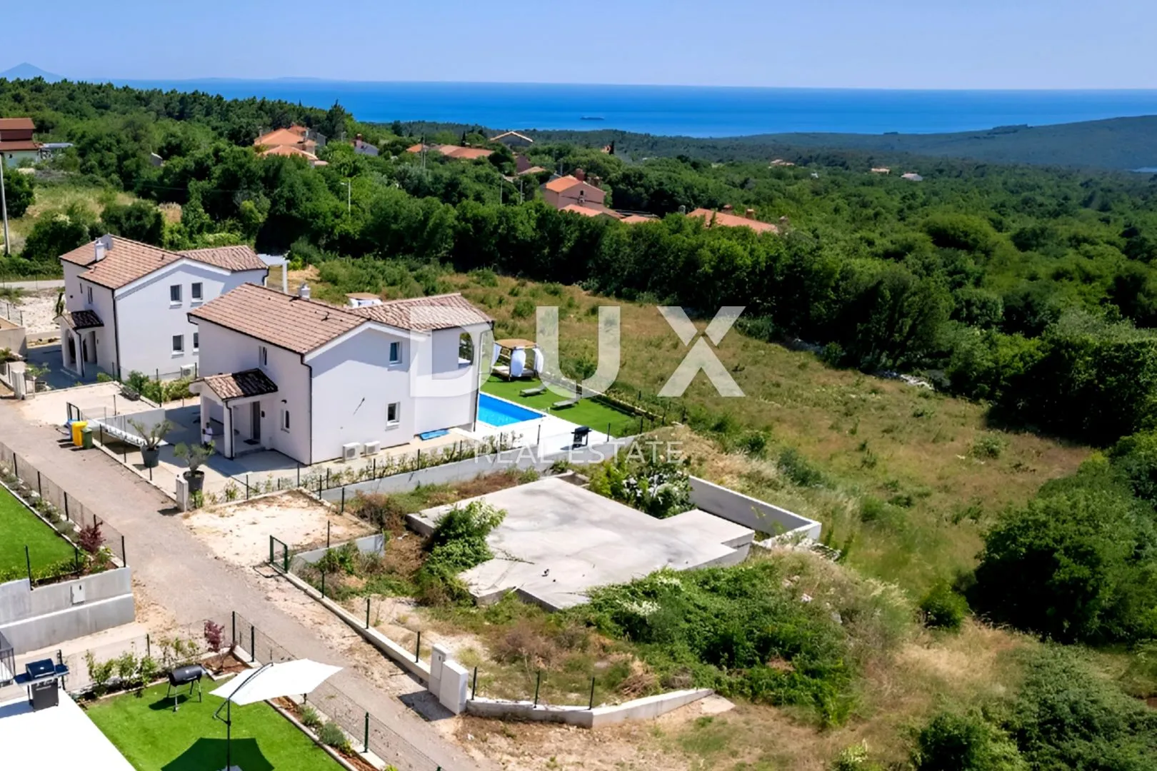 ISTRA, RABAC - Zemljište s građevinskom dozvolom i pogledom na more - Rabac, Labin