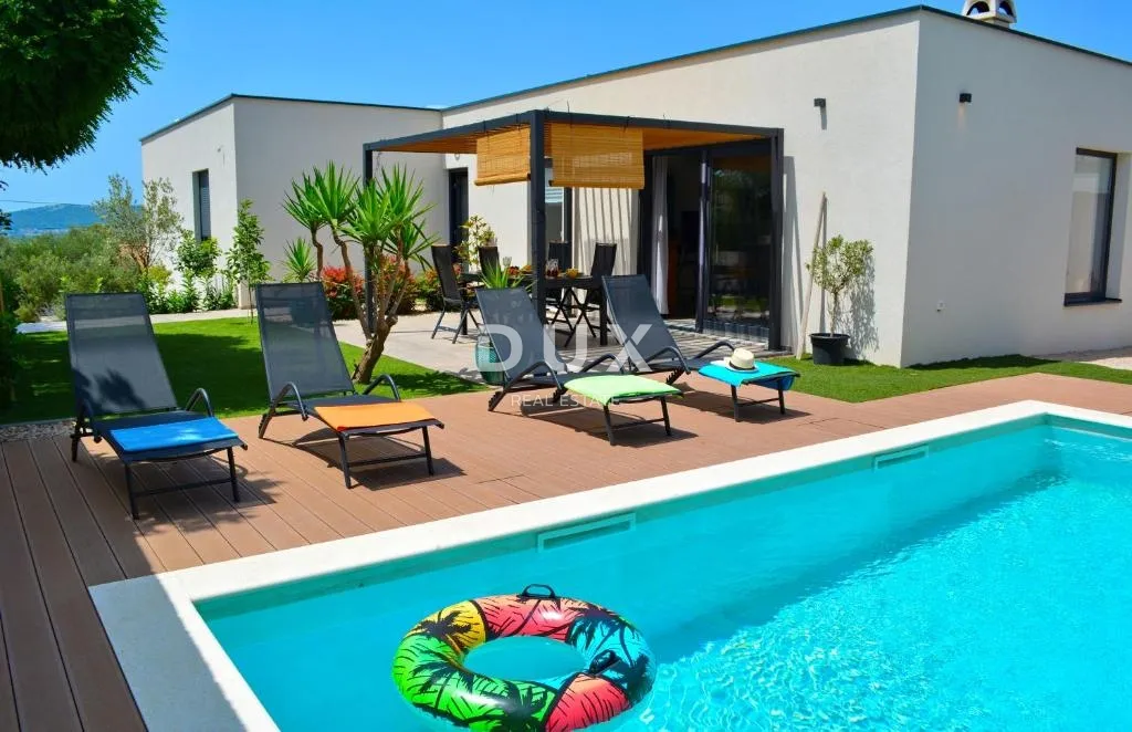 Biograd, Sv. Filip i Jakov, kuća, 110 m², vrt, bazen - Sveti Filip i Jakov